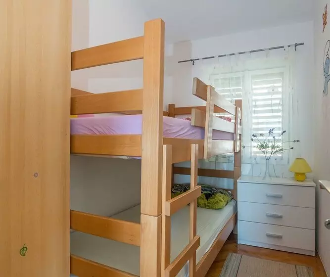 Apartments Tolj