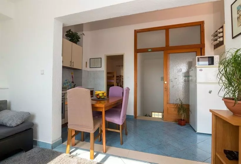 Apartments Tolj