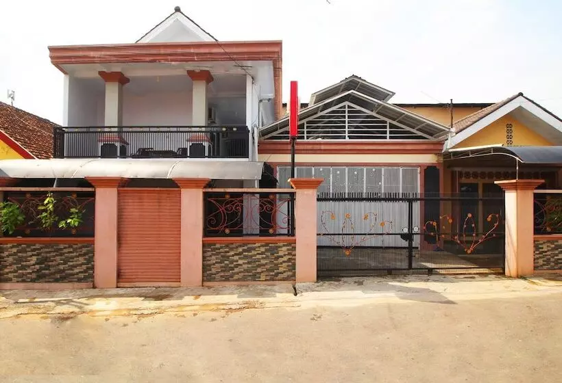 ホテル Amanah Syariah Residence By Oyo Rooms