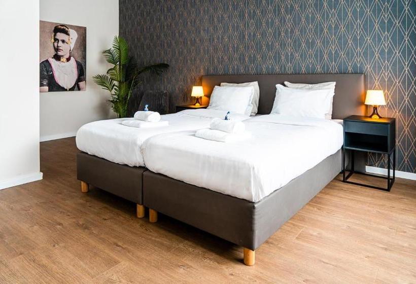 ホテル Brasserie De Huifkar