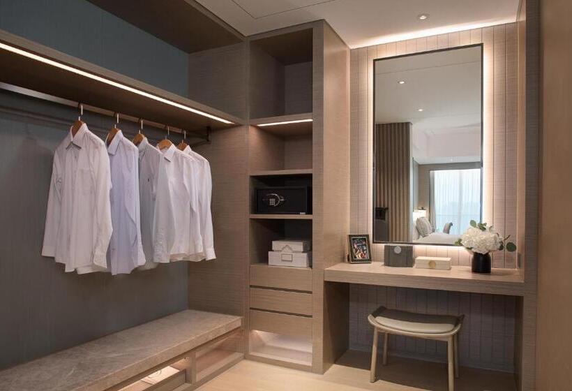 Отель Fraser Residence Chengdu