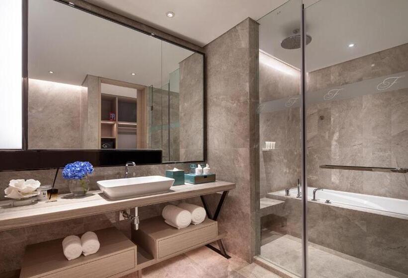 Отель Fraser Residence Chengdu