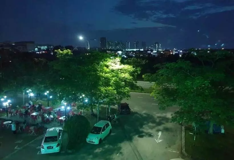 Fully Hotel Desa Tebrau