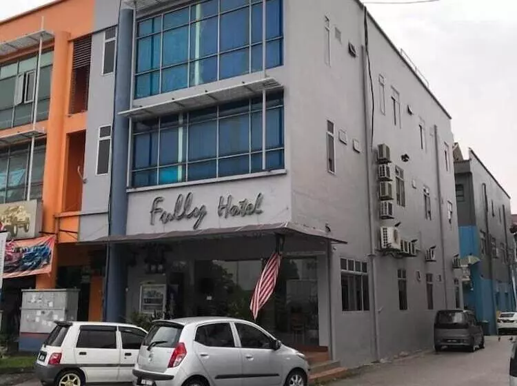 Fully Hotel Desa Tebrau
