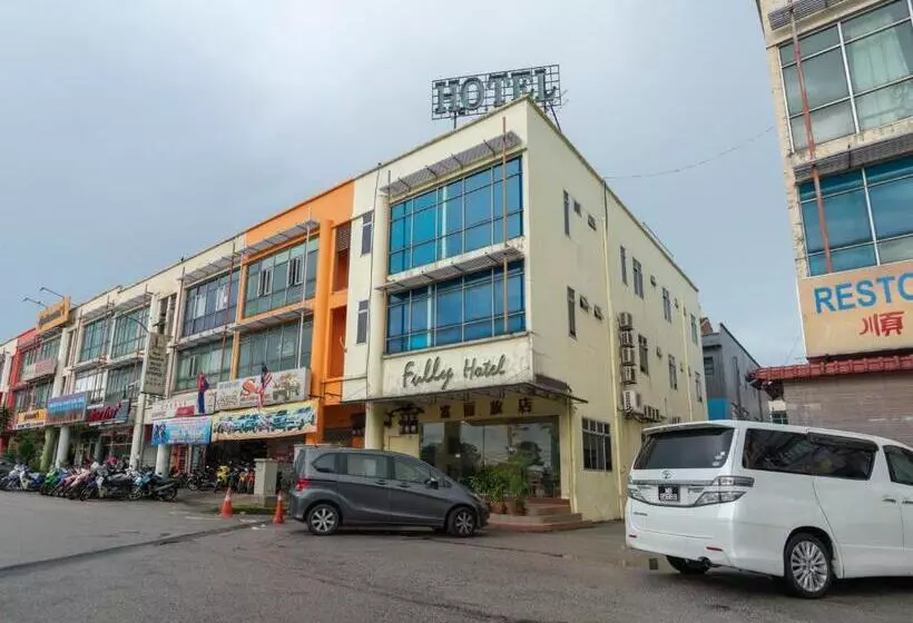 Fully Hotel Desa Tebrau