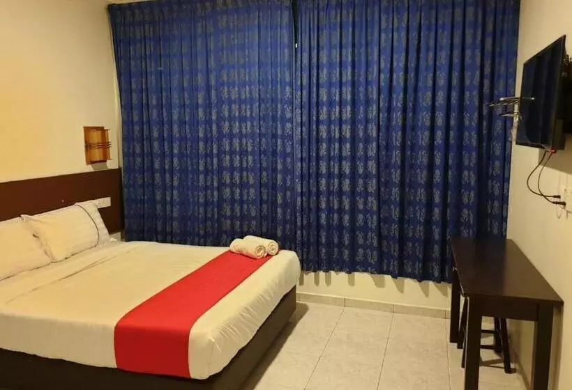 Fully Hotel Desa Tebrau