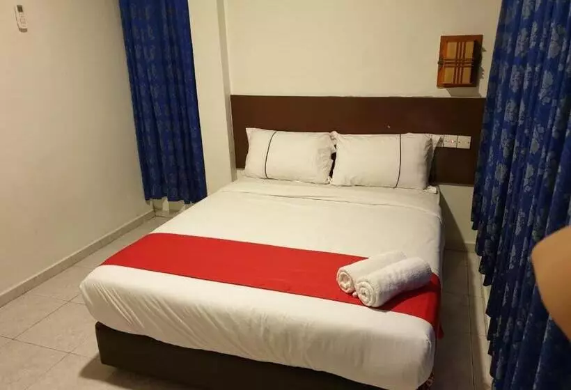 Fully Hotel Desa Tebrau