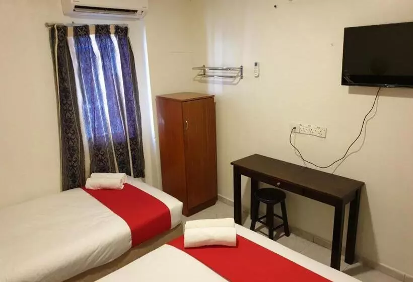 Fully Hotel Desa Tebrau