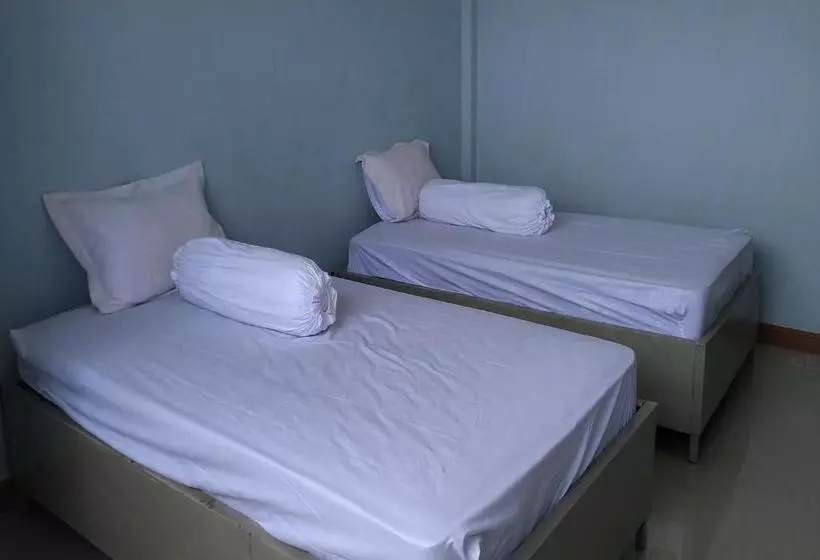 هتل Oyo 3278 Penginapan Alfajri