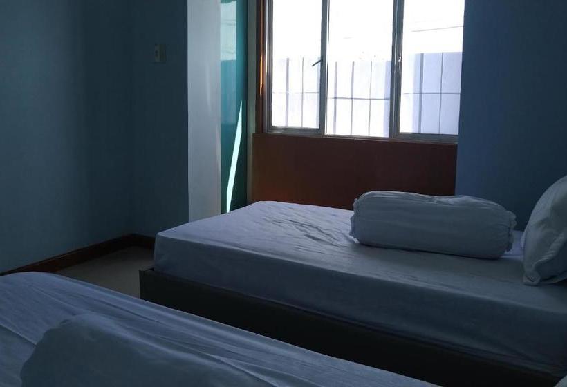 Отель Oyo 3278 Penginapan Alfajri