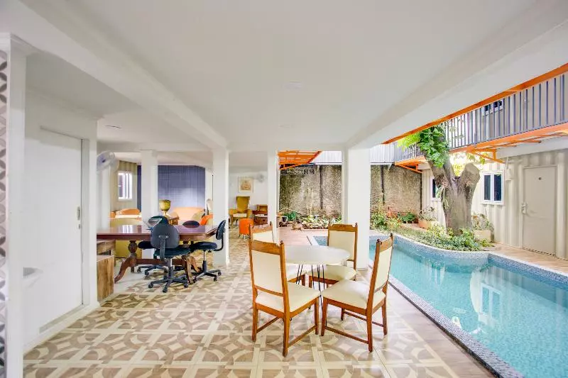 ホテル Capital O 3300 Nadjara Residence Syariah