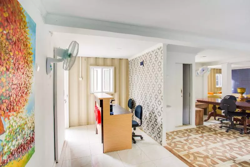 ホテル Capital O 3300 Nadjara Residence Syariah