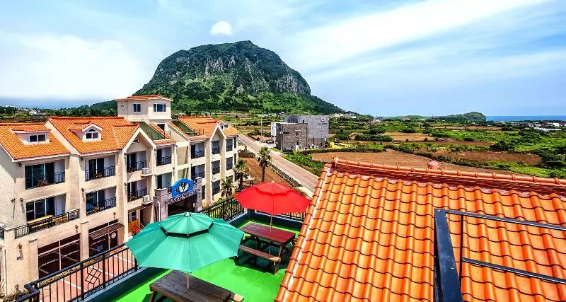 هتل Twobitnalae Resort