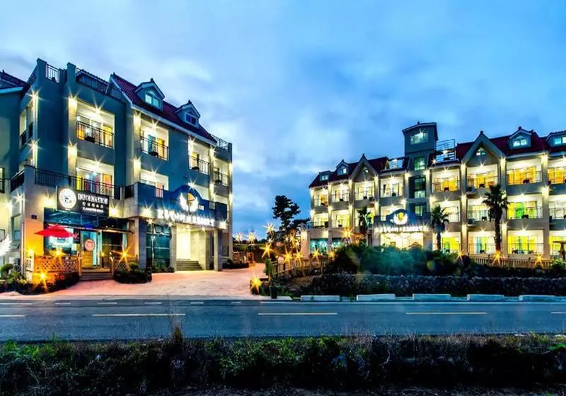 هتل Twobitnalae Resort