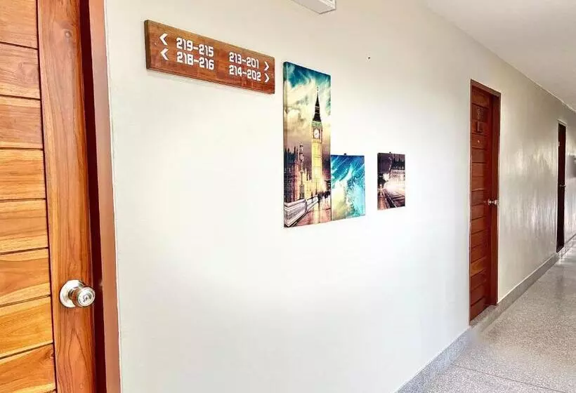 The Gun Hotel Premium