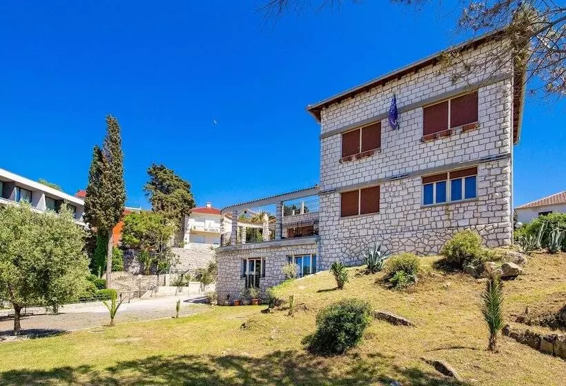 Integrated Hotel Arbia Margita