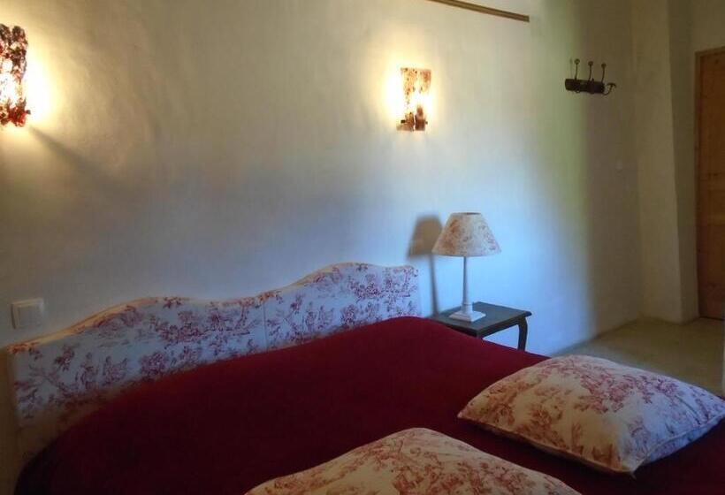 مبيت وإفطار Chambres & Tables D Hôtes Moulin De Lavon