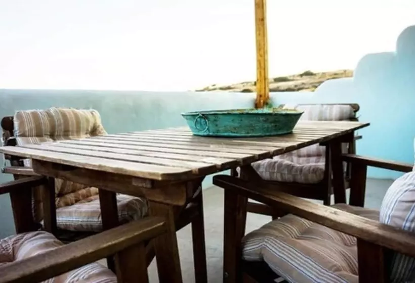 Pangaia Seaside ηotel Adults Only