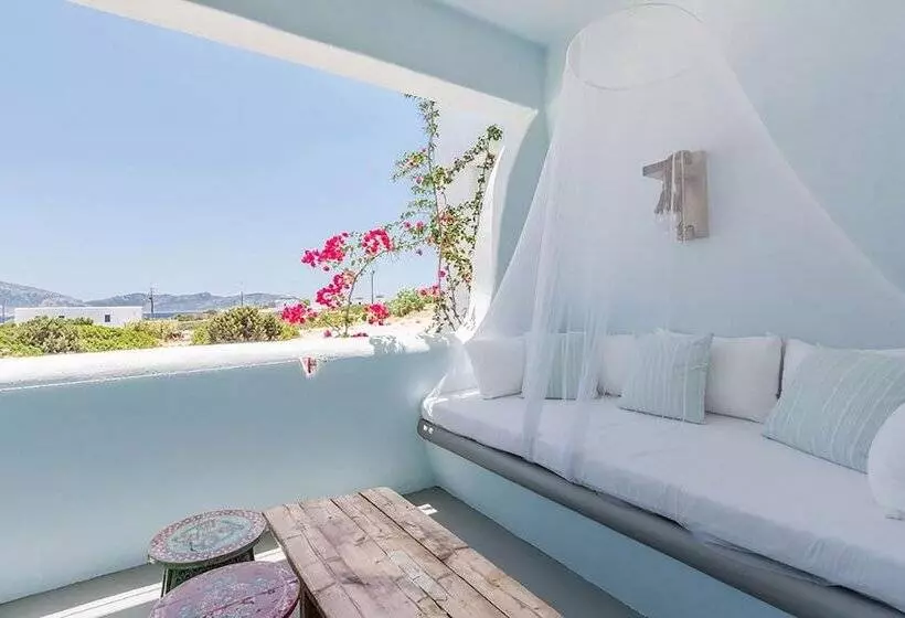 Pangaia Seaside ηotel Adults Only