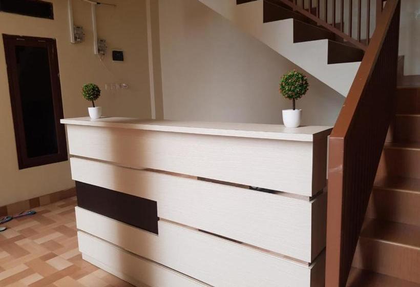 هتل Spot On 3228 Kost Ham