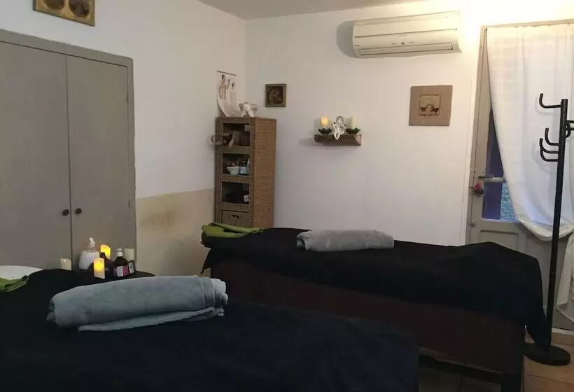 ペンション Guesthouse La Maison Du Bien être Et Spa