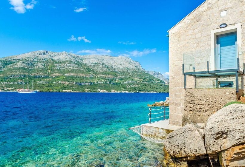 Beachfront Villa Gabriela With Pool