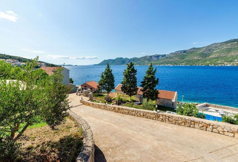 Beachfront Villa Gabriela With Pool