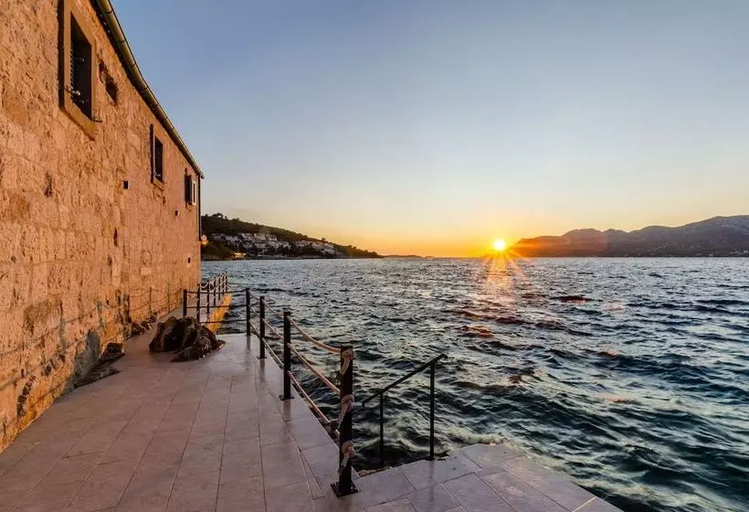 Beachfront Villa Gabriela With Pool