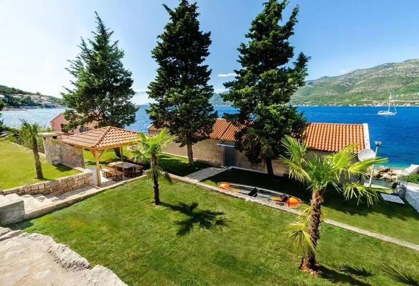 Beachfront Villa Gabriela With Pool