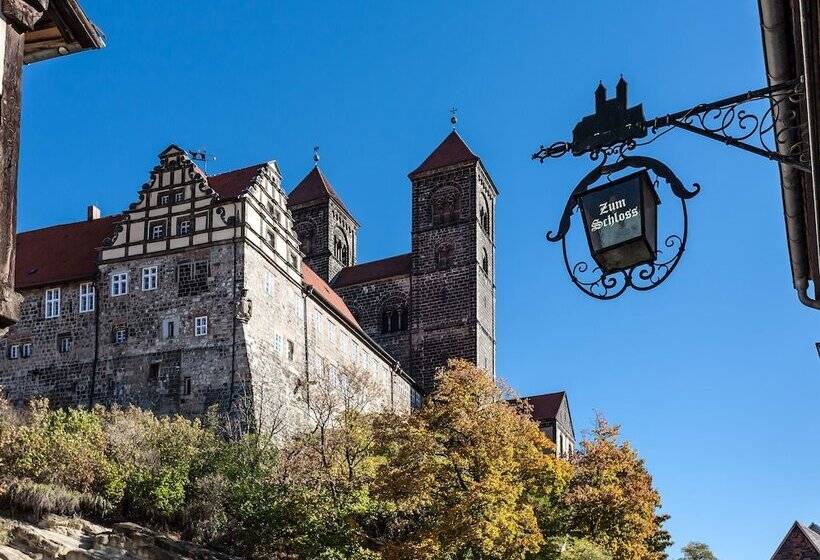 Home With Lots Of Light And A Great View