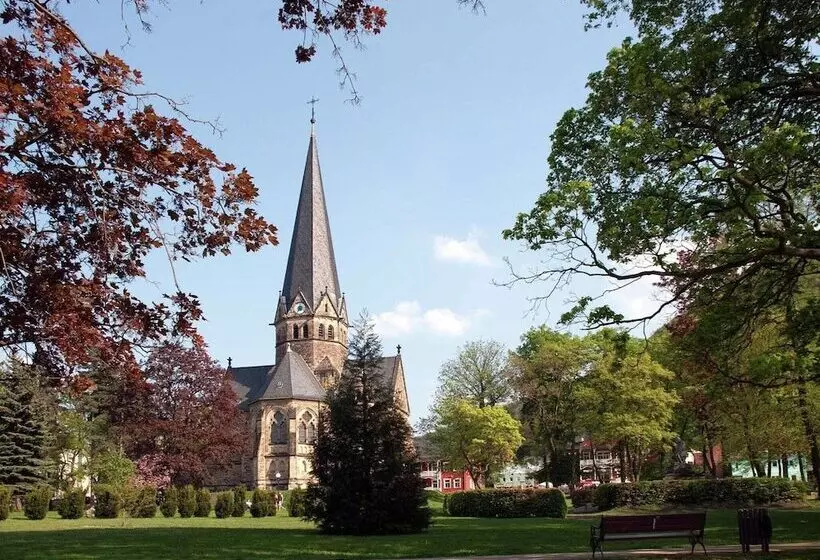 Home With Lots Of Light And A Great View