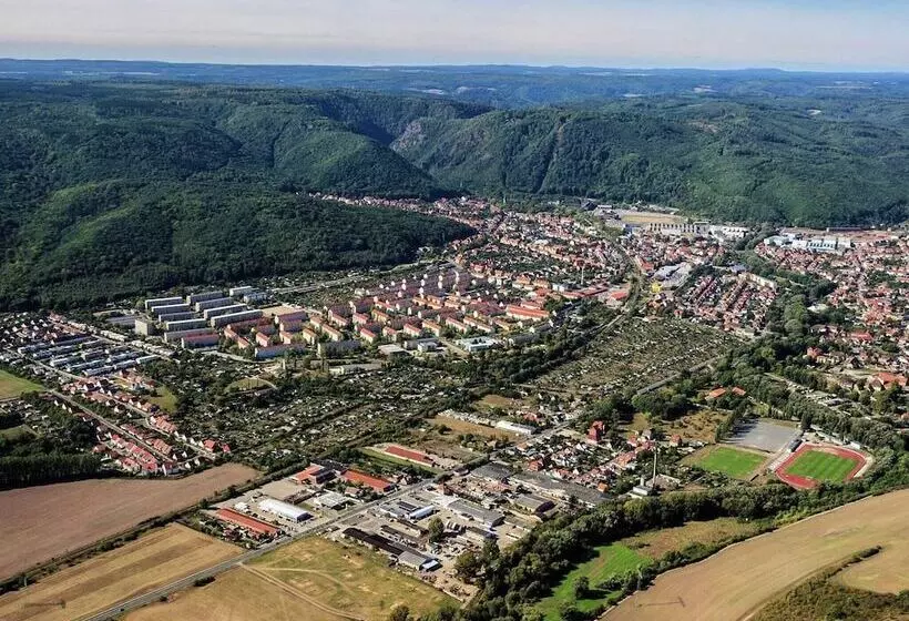 Home With Lots Of Light And A Great View