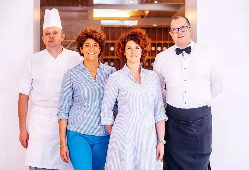 Hotelli Albergo Sorriso