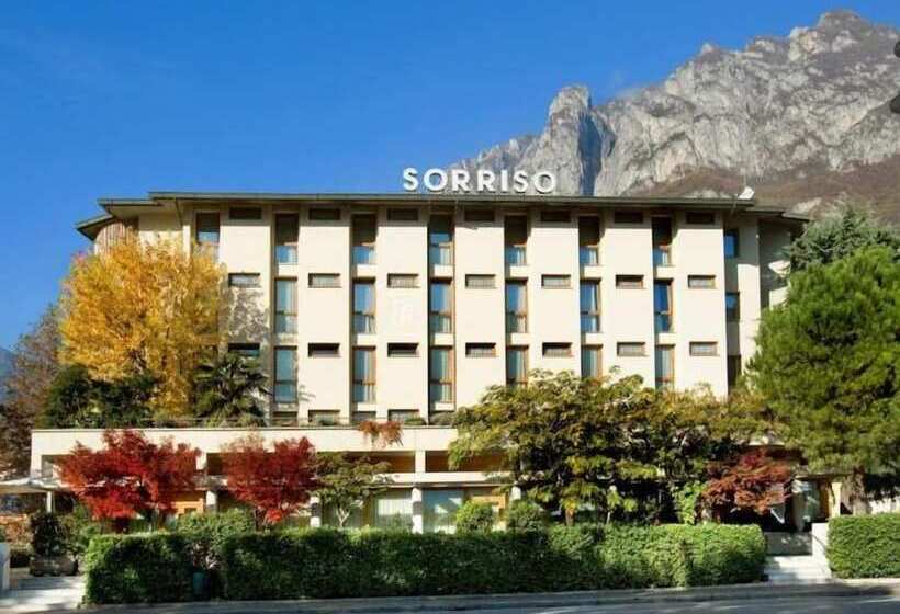 ホテル Albergo Sorriso