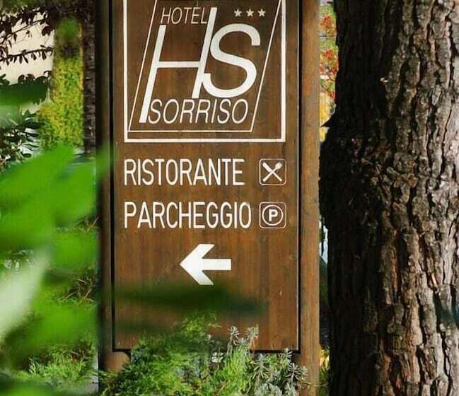 ホテル Albergo Sorriso