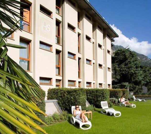 ホテル Albergo Sorriso