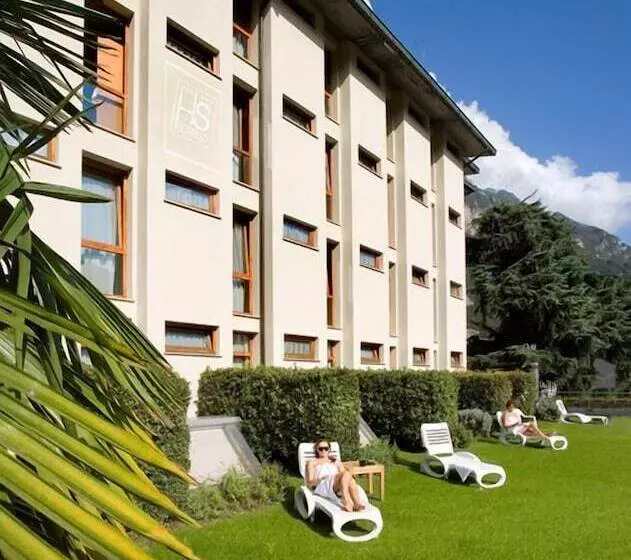 Hotelli Albergo Sorriso