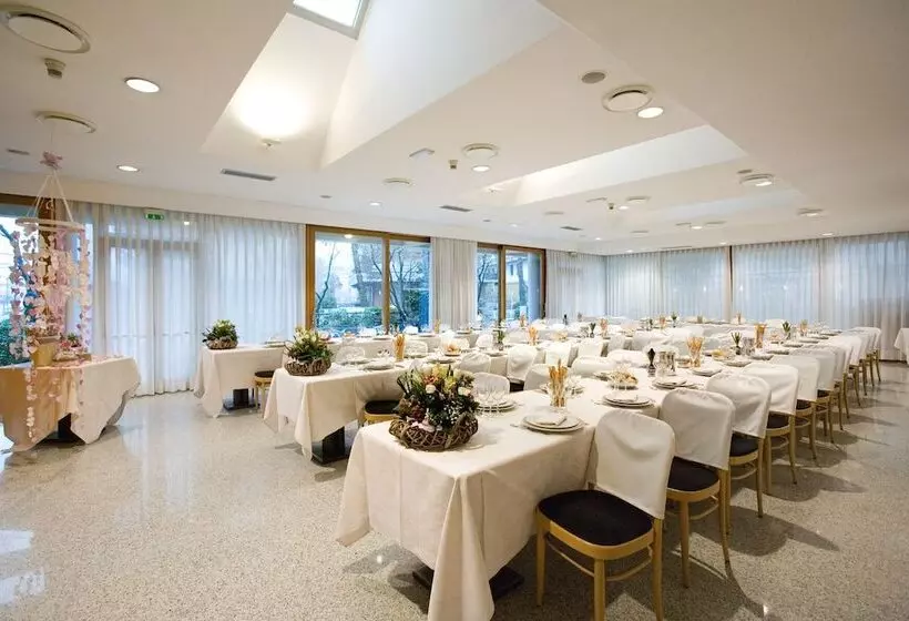 Hotelli Albergo Sorriso