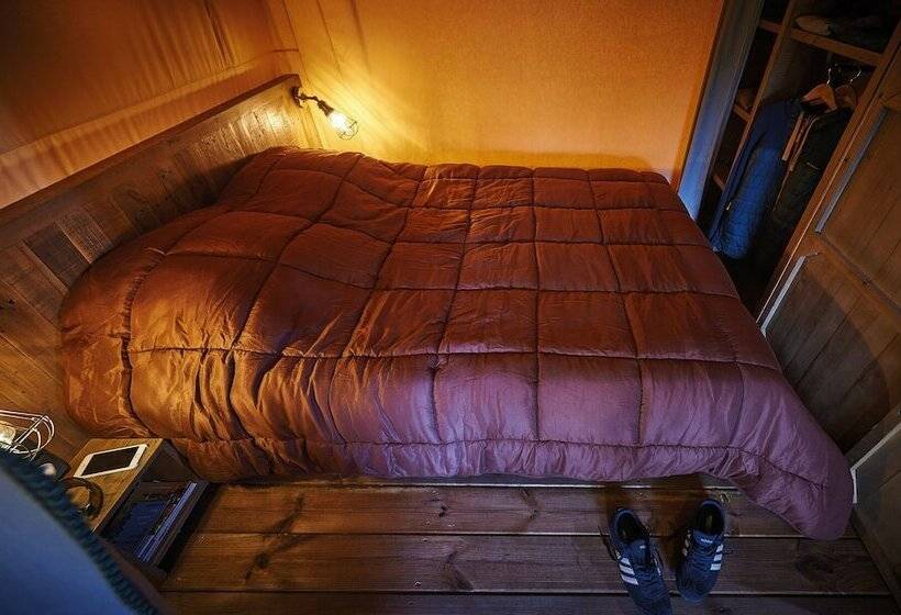 Hotel Camping Le Moulin Des Iscles