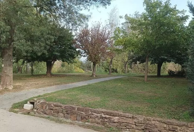 ホテル Camping Le Moulin Des Iscles