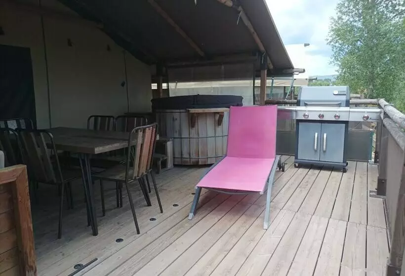 ホテル Camping Le Moulin Des Iscles