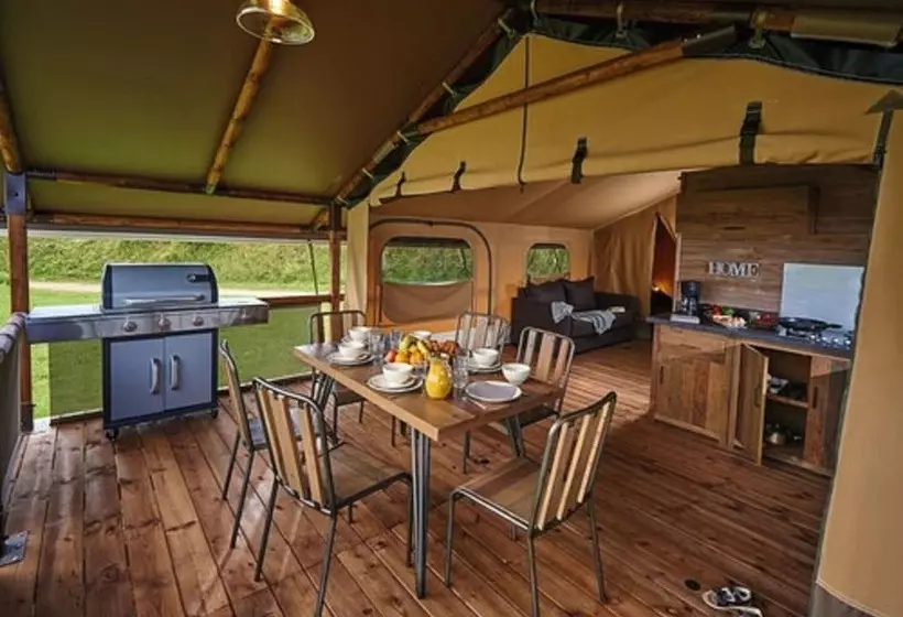 ホテル Camping Le Moulin Des Iscles