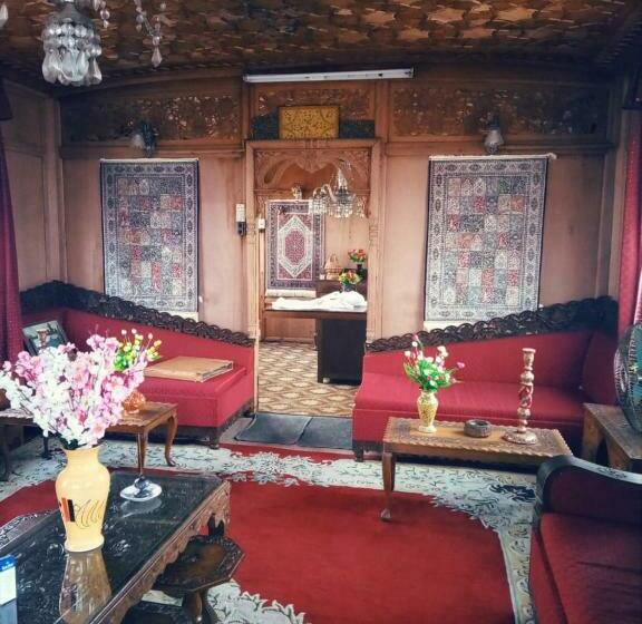 Hotel Floating Heritage Group