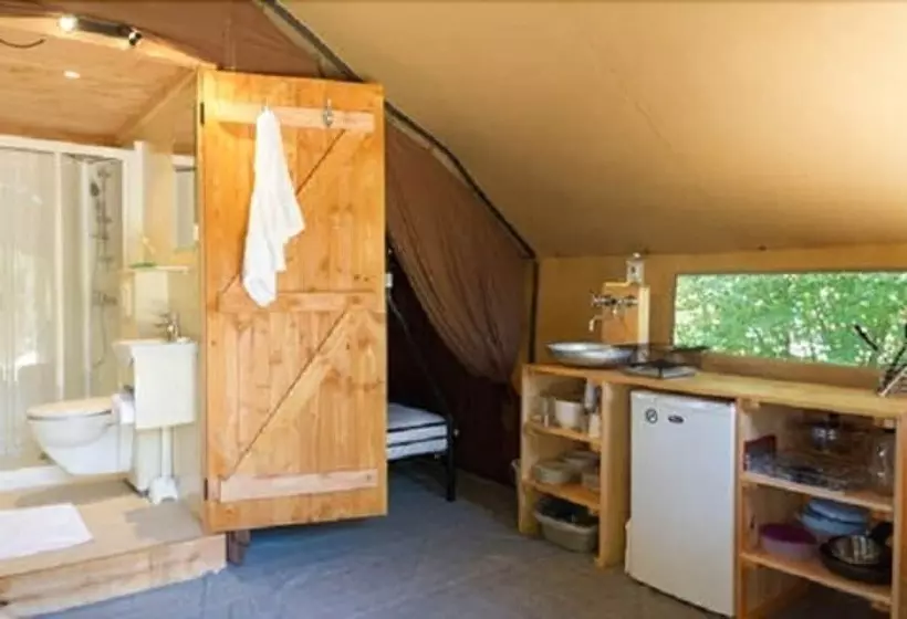 Hotelli Village Huttopia Dieulefit