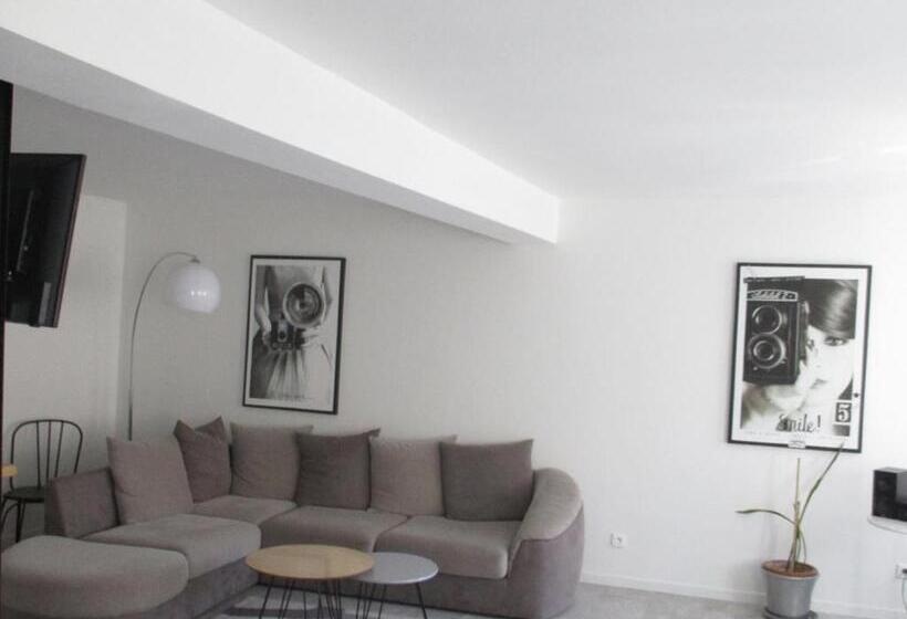 Le Gîte Des Lumières Lunéville