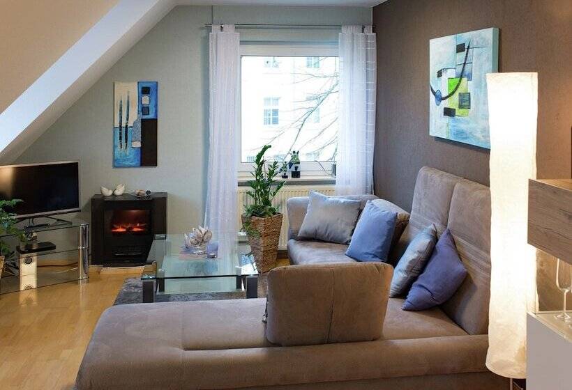 Lovely Apartment In Hoxter With Balcony