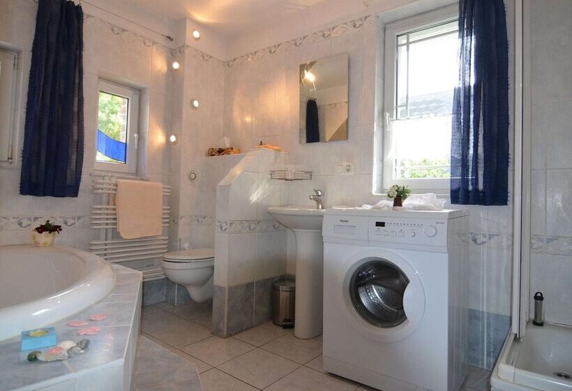 Luxurious Apartment In Schonow With Sauna