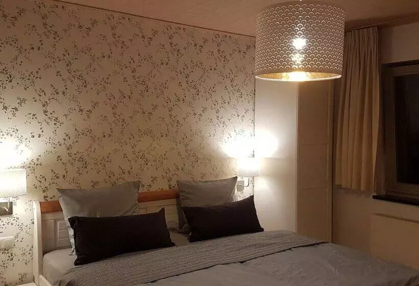 Luxurious Farmhouse Near The Ski Area