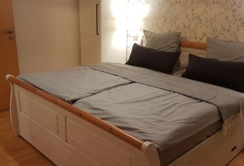 Luxurious Farmhouse Near The Ski Area