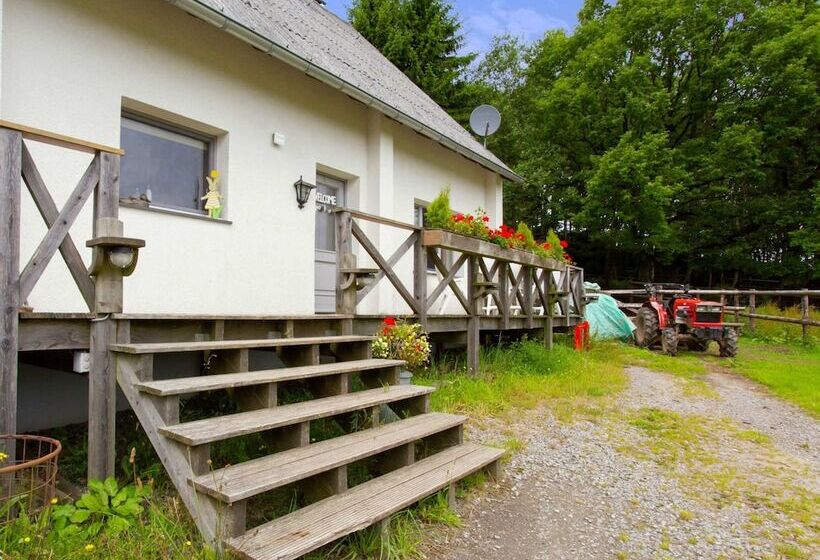 Luxurious Farmhouse Near The Ski Area